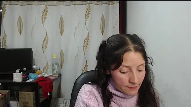 Snapshot of angel_sw chatting on 11, 9, 2025 angel sw online show from 11, 9, 2025