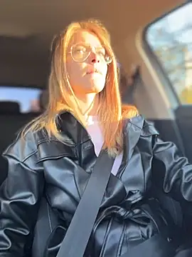 Snapshot of AnastasiaAniess chatting on 5, 11, 2025 AnastasiaAniess online show from 5, 11, 2025