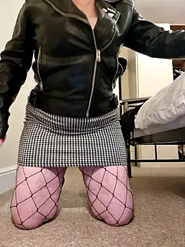 Snapshot of Sexhibitionist@xh chatting on 19, 11, 2025 Sexhibitionistxh online show from 19, 11, 2025