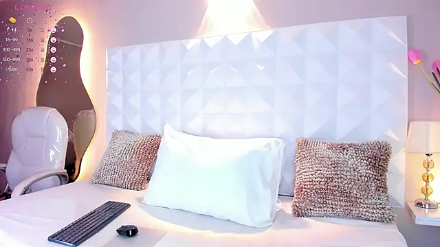 Snapshot of myax_evans chatting on 4, 12, 2024 myax evans online show from 4, 12, 2024