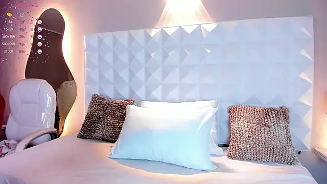 Snapshot of myax_evans chatting on 13, 1, 2025 myax evans online show from 13, 1, 2025