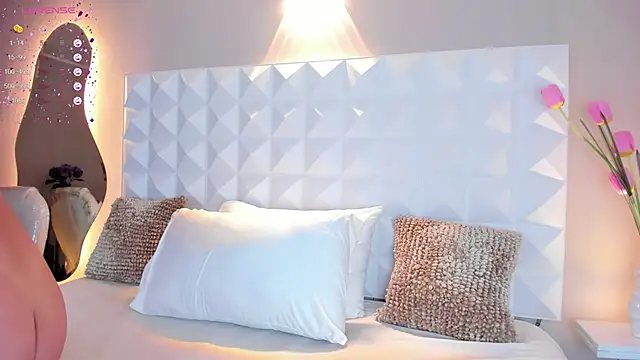 Snapshot of myax_evans chatting on 15, 3, 2025 myax evans online show from 15, 3, 2025