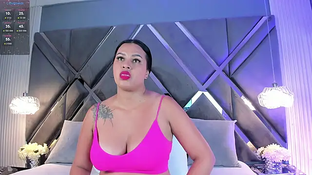 Snapshot of myax_evans chatting on 15, 10, 2025 myax evans online show from 15, 10, 2025