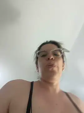 Snapshot of ashlymoon chatting on 19, 12, 2024 ashlymoon online show from 19, 12, 2024