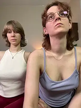 Jitoon Exe online show from 4, 4, 2026