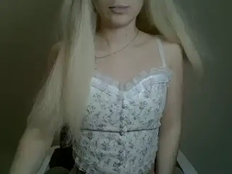 Snapshot of DitaVira chatting on 9, 2, 2025 DitaVira online show from 9, 2, 2025