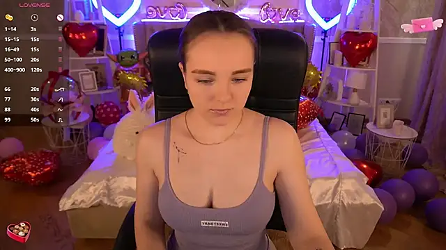 Snapshot of FoxyShy chatting on 20, 2, 2025 FoxyShy online show from 20, 2, 2025