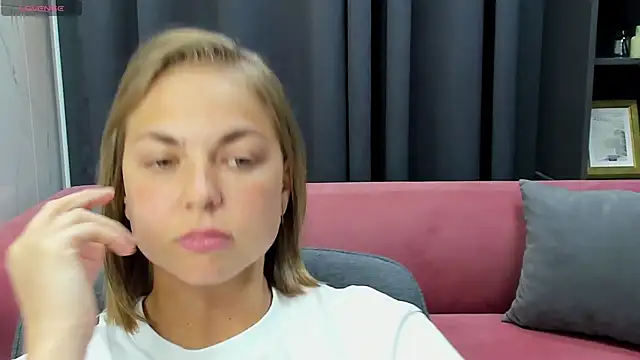 Snapshot of TataArdent chatting on 23, 10, 2025 TataArdent online show from 23, 10, 2025