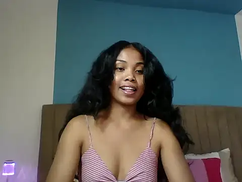 Snapshot of naya86 chatting on 4, 10, 2025 naya86 online show from 4, 10, 2025