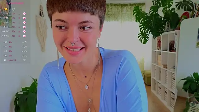 Snapshot of lana_sky chatting on 10, 9, 2025 lana sky online show from 10, 9, 2025