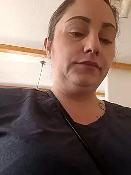 babygirl0777 online show from 7, 4, 2026