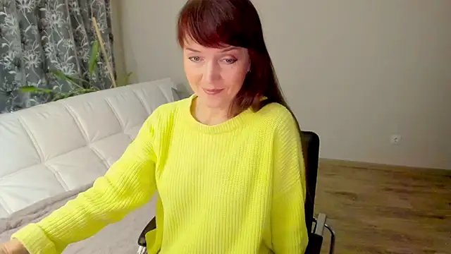 Snapshot of Fritha chatting on 5, 2, 2025 Fritha online show from 5, 2, 2025