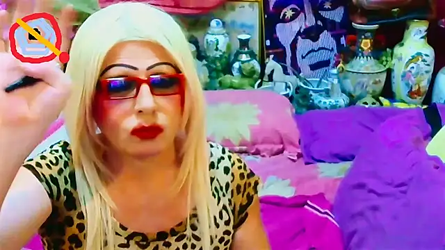 Goldeena online show from 28, 9, 2025