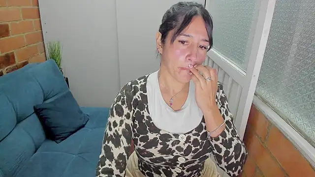 Snapshot of Penelope47 chatting on 17, 10, 2025 Penelope47 online show from 17, 10, 2025