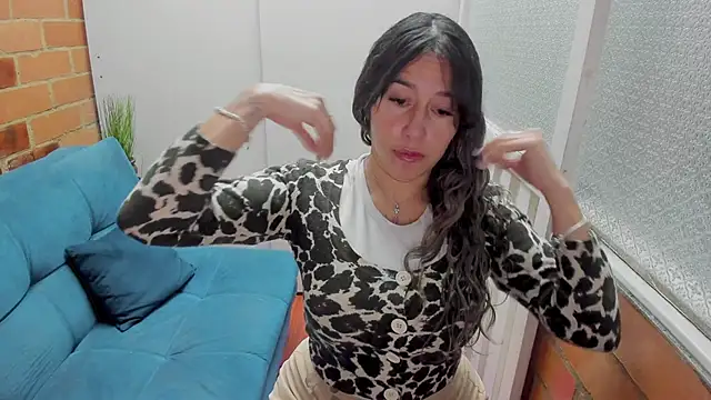 Snapshot of Penelope47 chatting on 18, 10, 2025 Penelope47 online show from 18, 10, 2025