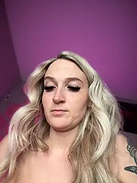 Snapshot of _Rapunzel_ chatting on 25, 1, 2025 Rapunzel online show from 25, 1, 2025