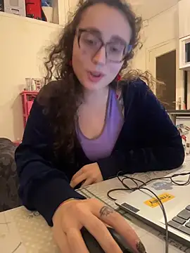 Snapshot of ladyturtle chatting on 25, 4, 2026 ladyturtle online show from 25, 4, 2026