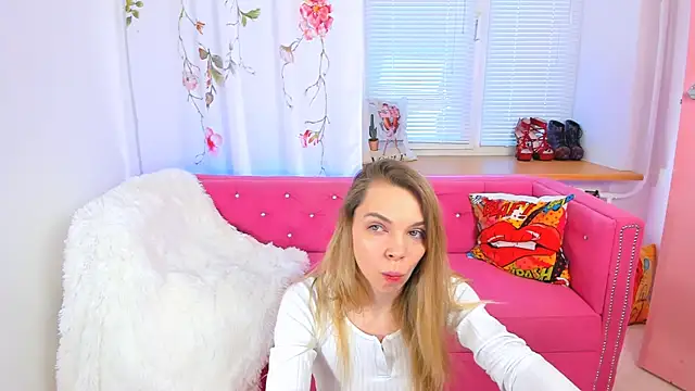 Snapshot of The_Deep_Passion chatting on 8, 3, 2025 The Deep Passion online show from 8, 3, 2025