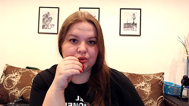 KateLuno online show from 10, 11, 2025