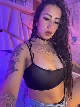 Snapshot of Tattooed_spittingdoll chatting on 10, 6, 2026 Tattooed spittingdoll online show from 10, 6, 2026
