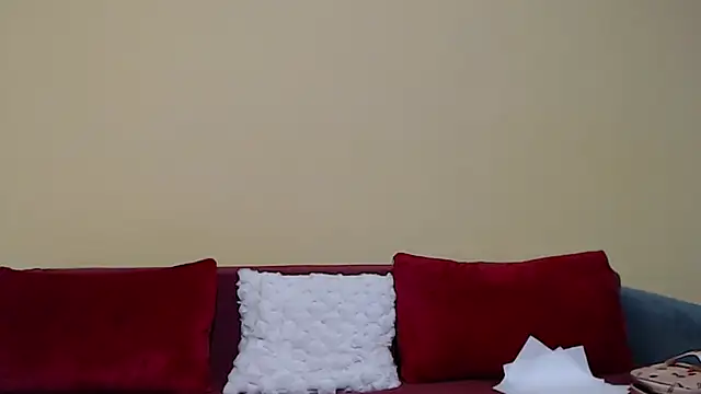 Snapshot of christine33 chatting on 31, 10, 2025 christine33 online show from 31, 10, 2025