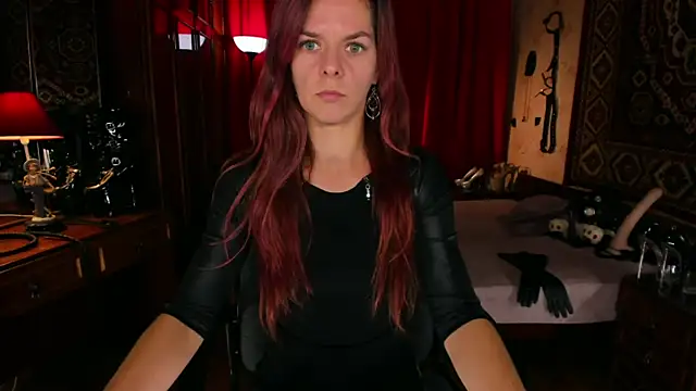 Snapshot of MargoTigress chatting on 24, 10, 2025 MargoTigress online show from 24, 10, 2025