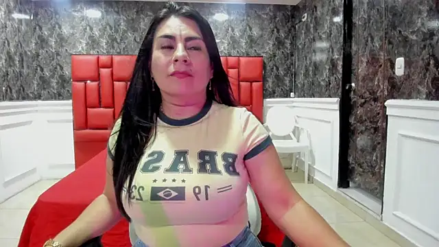 Snapshot of Imyourdirtymilf chatting on 3, 10, 2025 Imyourdirtymilf online show from 3, 10, 2025