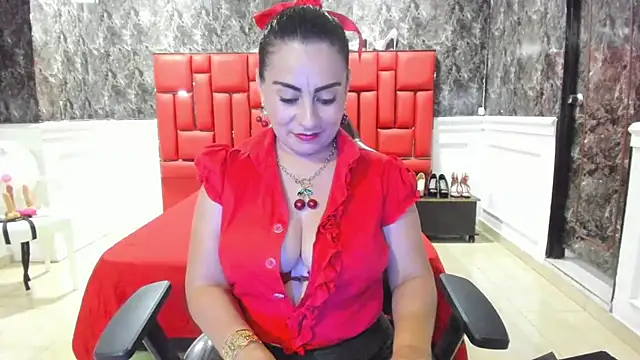 Snapshot of Imyourdirtymilf chatting on 13, 12, 2025 Imyourdirtymilf online show from 13, 12, 2025