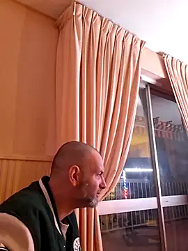 Snapshot of Perv10 chatting on 18, 12, 2025 Perv10 online show from 18, 12, 2025