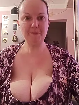 Snapshot of BustyLadyAlma chatting on 23, 2, 2026 BustyLadyAlma online show from 23, 2, 2026