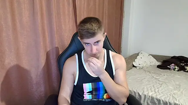 Todhorny9873 online show from 13, 1, 2025