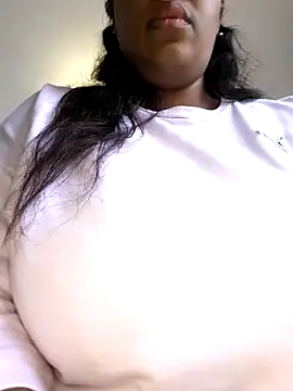 Snapshot of SWEETDOLLY29XX chatting on 11, 11, 2025 SWEETDOLLY29XX online show from 11, 11, 2025