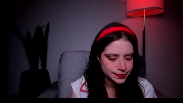 HazelKush online show from 12, 5, 2026