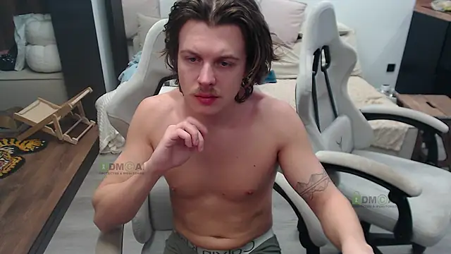 Sunny-Girl1 online show from 4, 4, 2026