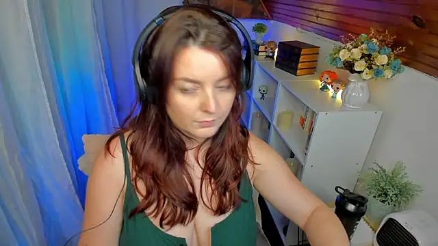 Snapshot of ErinMarshall chatting on 29, 1, 2025 ErinMarshall online show from 29, 1, 2025