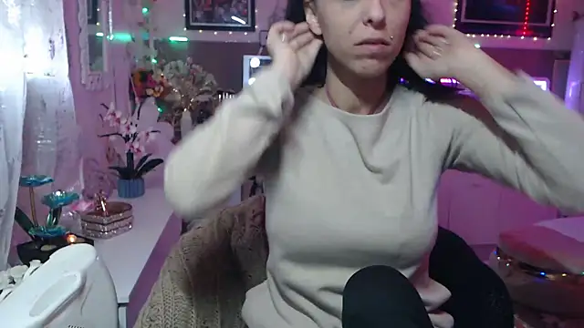 Snapshot of misscectito13 chatting on 10, 3, 2025 misscectito13 online show from 10, 3, 2025