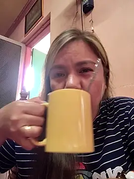 Snapshot of ambersmile chatting on 23, 11, 2025 ambersmile online show from 23, 11, 2025