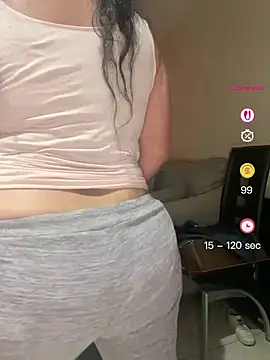 PichyPrettyPussy online show from 23, 4, 2026