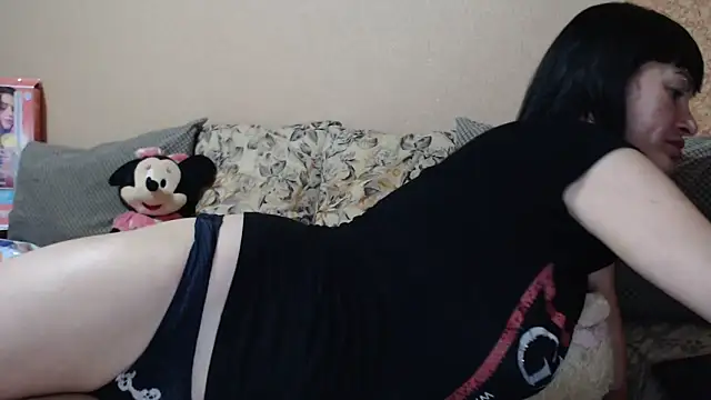 Snapshot of HotDreamm chatting on 11, 9, 2025 HotDreamm online show from 11, 9, 2025