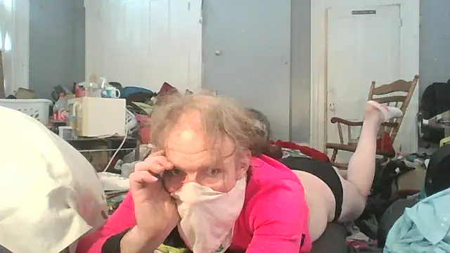 Valarie83 online show from 23, 2, 2025