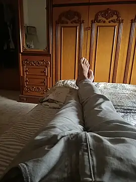 Snapshot of Bobby967 chatting on 18, 11, 2025 Bobby967 online show from 18, 11, 2025