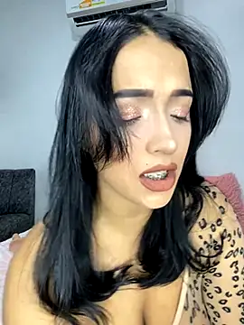 Snapshot of Shantal_Lovee chatting on 18, 11, 2025 Shantal Lovee online show from 18, 11, 2025