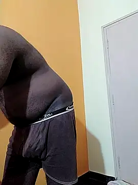 Snapshot of Indianguymohan chatting on 18, 11, 2025 Indianguymohan online show from 18, 11, 2025