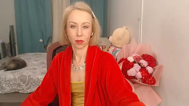 Snapshot of LuxuryNika chatting on 3, 2, 2025 LuxuryNika online show from 3, 2, 2025