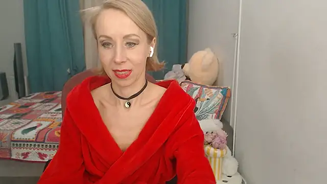 Snapshot of LuxuryNika chatting on 9, 2, 2025 LuxuryNika online show from 9, 2, 2025
