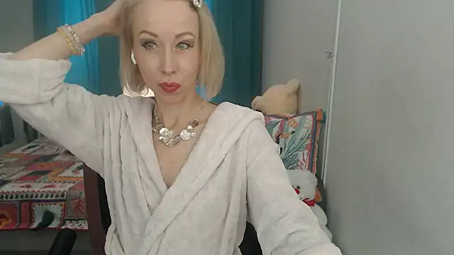 Snapshot of LuxuryNika chatting on 22, 3, 2025 LuxuryNika online show from 22, 3, 2025