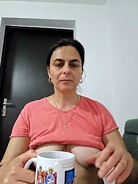 Snapshot of IsabelleCraft chatting on 2, 12, 2025 IsabelleCraft online show from 2, 12, 2025