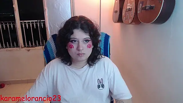 Snapshot of Smoke_trip_Alicia chatting on 22, 9, 2025 Smoke trip Alicia online show from 22, 9, 2025