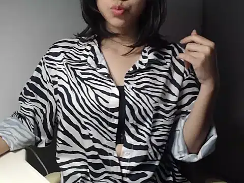 Bigg Pussyy Catt online show from 7, 12, 2024