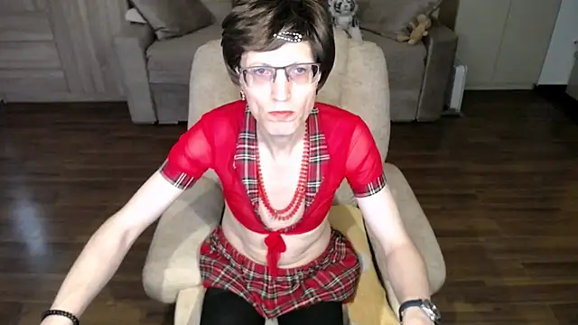 Snapshot of clementine chatting on 2, 7, 2026 clementine online show from 2, 7, 2026